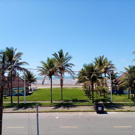 Apto Aluguel Na Temporada Pe Na Areia Peruibe Sp Exterior photo