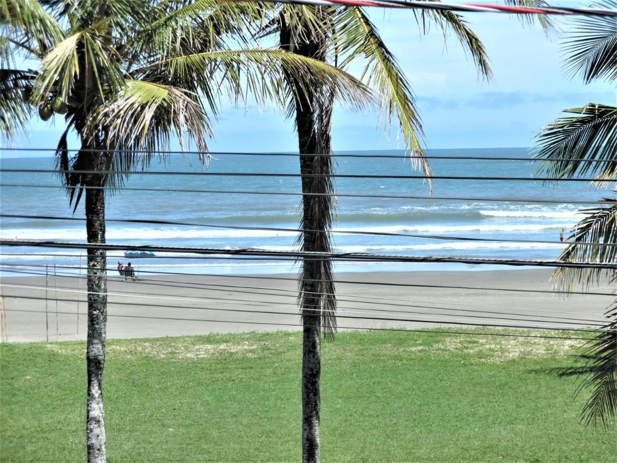 Apto Aluguel Na Temporada Pe Na Areia Peruibe Sp Exterior photo